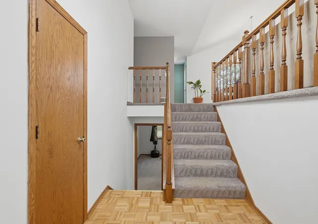 Photo 4 of Single family home for sale at 14600 Hallmark Dr, Saint Paul, MN 55124 | MLS# 7151281 | Listing updated on 2026-10-10