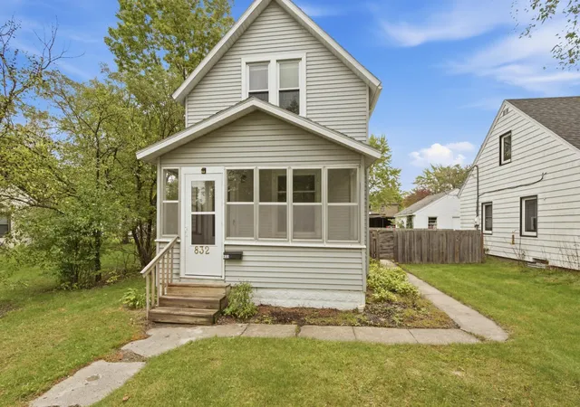 Photo 1 of Single family home for sale at 832 15th Avenue S, Saint Cloud, MN 56301 | MLS# 7151282 | Listing updated on 2026-10-09