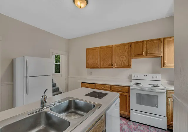 Photo 4 of Single family home for sale at 832 15th Avenue S, Saint Cloud, MN 56301 | MLS# 7151282 | Listing updated on 2026-10-09