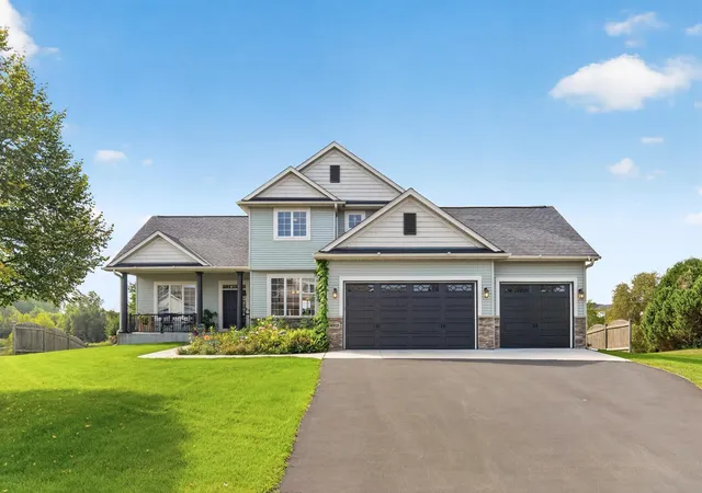 Photo 1 of Single family home for sale at 4915 200th Street N, Forest Lake, MN 55025 | MLS# 7151286 | Listing updated on 2026-10-06
