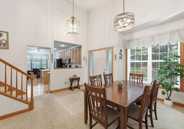 Photo 3 of Single family home for sale at 7147 Arthur Dr, Saint Paul, MN 55125 | MLS# 7151289 | Listing updated on 2026-10-07
