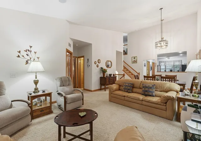 Photo 4 of Single family home for sale at 7147 Arthur Dr, Saint Paul, MN 55125 | MLS# 7151289 | Listing updated on 2026-10-07