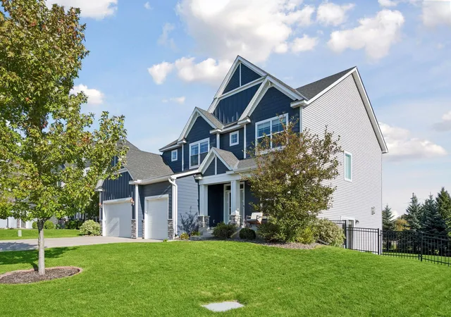 Photo 4 of Single family home for sale at 10580 Three Oaks Ln, Champlin, MN 55316 | MLS# 7151295 | Listing updated on 2026-10-14