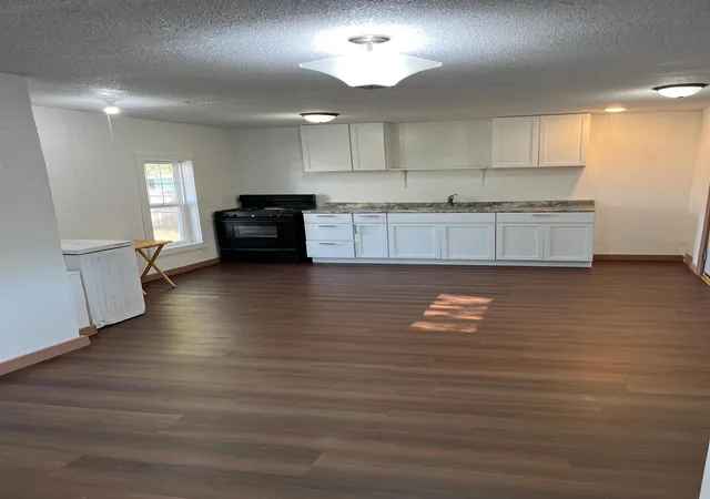 Photo 2 of Single family home for sale at 1653 Langley Ave, Windom, MN 56101 | MLS# 7151298 | Listing updated on 2026-10-13
