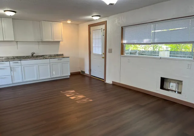 Photo 3 of Single family home for sale at 1653 Langley Ave, Windom, MN 56101 | MLS# 7151298 | Listing updated on 2026-10-13
