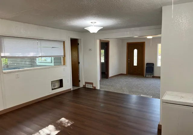Photo 4 of Single family home for sale at 1653 Langley Ave, Windom, MN 56101 | MLS# 7151298 | Listing updated on 2026-10-13