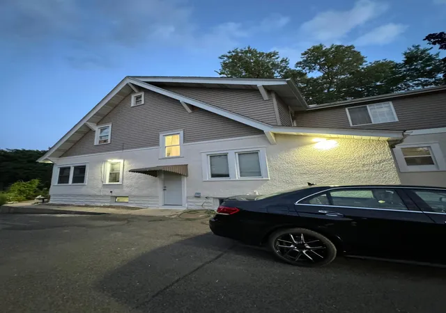 Photo 2 of Sale Pending at 929 Barclay St, Saint Paul, MN 55106 | MLS# 7151316 | Listing updated on 2026-10-19