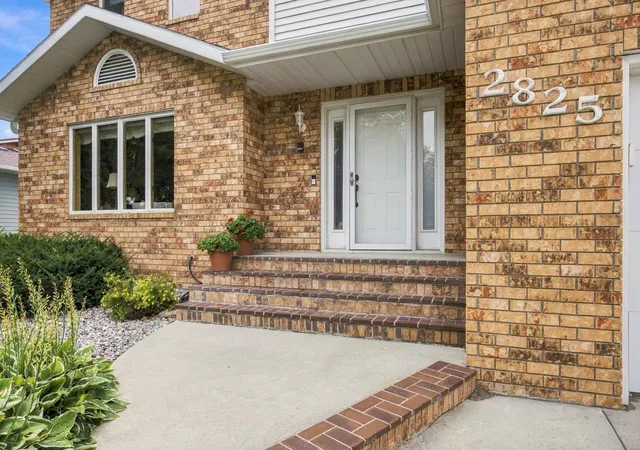 Photo 3 of Single family home for sale at 2825 27th Street S, Fargo, ND 58103 | MLS# 7151317 | Listing updated on 2026-10-03