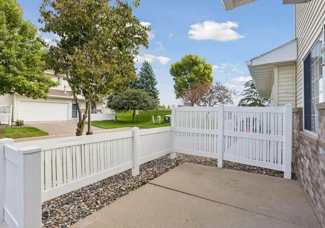 Photo 3 of Single family home for sale at 3210 Juniper Cir #B, Saint Paul, MN 55125 | MLS# 7151321 | Listing updated on 2026-10-01