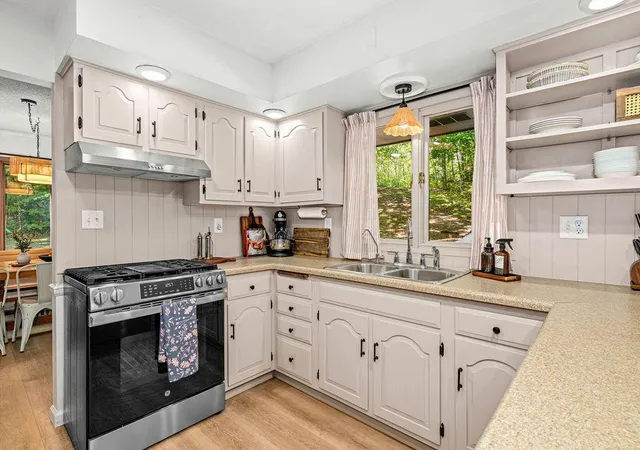 Photo 3 of Single family home for sale at 2413 20th Avenue, Two Harbors, MN 55616 | MLS# 7151337 | Listing updated on 2026-10-01