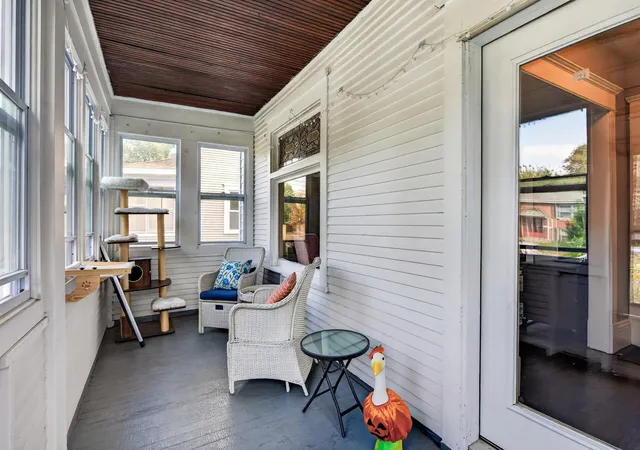 Photo 2 of Single family home for sale at 1640 Dayton Ave, Saint Paul, MN 55104 | MLS# 7151343 | Listing updated on 2026-10-28