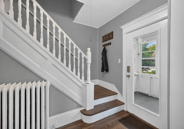 Photo 3 of Single family home for sale at 1640 Dayton Ave, Saint Paul, MN 55104 | MLS# 7151343 | Listing updated on 2026-10-28