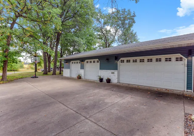 Photo 2 of Single family home for sale at 114 Woodland Cir, Princeton, MN 55371 | MLS# 7151367 | Listing updated on 2026-10-02