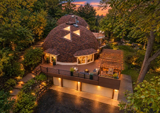 Photo 3 of Mansion for sale at 6525 Rowland Rd, Eden Prairie, MN 55344 | MLS# 7151379 | Listing updated on 2026-10-23