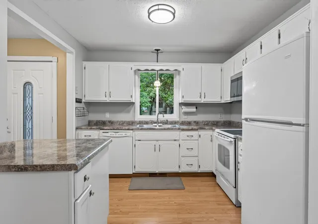 Photo 1 of Single family home for sale at 14175 Barium St Nw, Anoka, MN 55303 | MLS# 7151382 | Listing updated on 2026-10-21