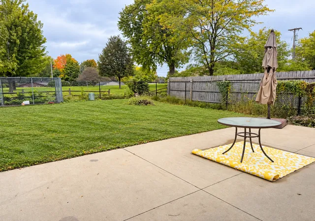 Photo 4 of Single family home for sale at 350 13th Street SW, Owatonna, MN 55060 | MLS# 7151394 | Listing updated on 2026-10-14