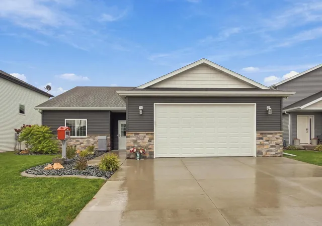 Photo 3 of Single family home for sale at 3613 30th Street S, Moorhead, MN 56560 | MLS# 7151410 | Listing updated on 2026-10-04