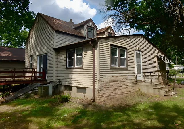Photo 3 of Sale Pending at 1401 12th Avenue, Newport, MN 55055 | MLS# 7151413 | Listing updated on 2026-09-28