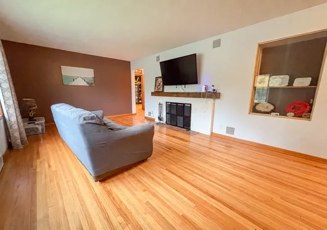 Photo 3 of Single family home for sale at 81 4th Avenue N, Wahpeton, ND 58075 | MLS# 7151417 | Listing updated on 2026-10-03