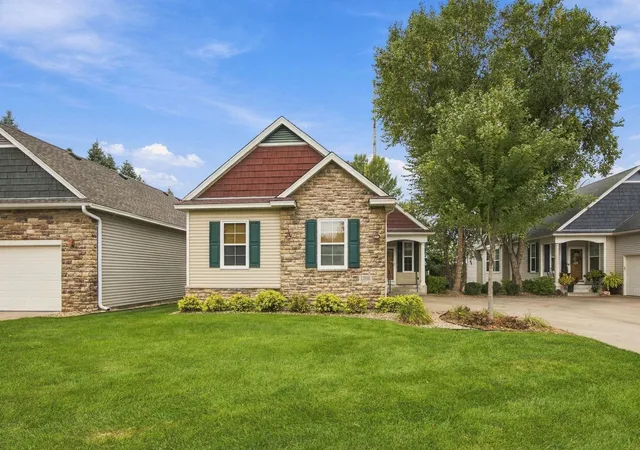Photo 2 of Single family home for sale at 13918 Eagle St Nw, Andover, MN 55304 | MLS# 7151424 | Listing updated on 2026-10-06