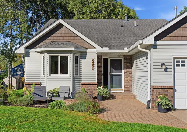 Photo 2 of Single family home for sale at 857 Oday St S, Saint Paul, MN 55119 | MLS# 7151429 | Listing updated on 2026-10-17