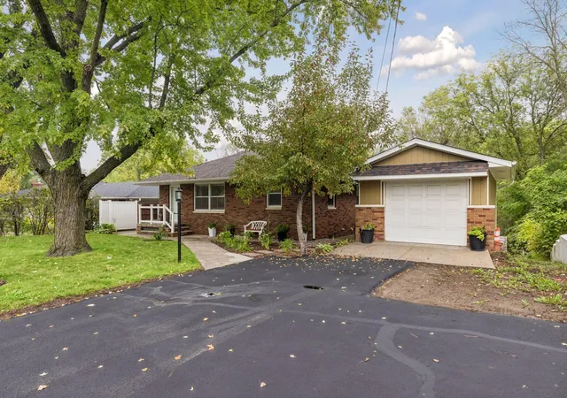 Photo 1 of Single family home for sale at 1814 Mcknight Rd N, Saint Paul, MN 55109 | MLS# 7151439 | Listing updated on 2026-10-23