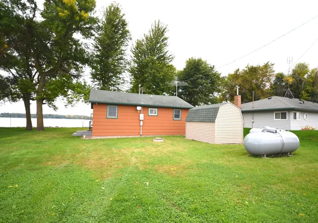 Photo 1 of Single family home for sale at 17075 Dickenson Ln, Waterville, MN 56096 | MLS# 7151446 | Listing updated on 2026-10-01