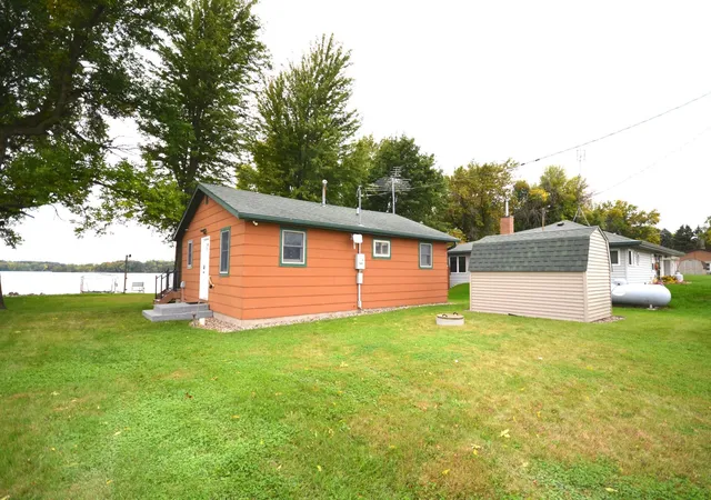 Photo 2 of Single family home for sale at 17075 Dickenson Ln, Waterville, MN 56096 | MLS# 7151446 | Listing updated on 2026-10-01