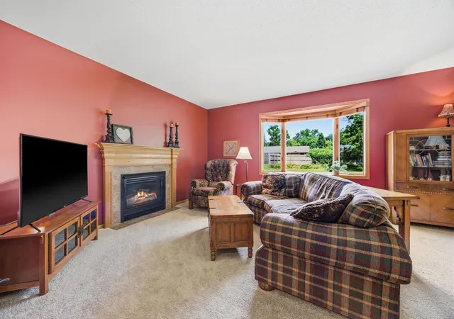 Photo 2 of Single family home for sale at 137 Elk Dr Se, Hutchinson, MN 55350 | MLS# 7151459 | Listing updated on 2026-10-02