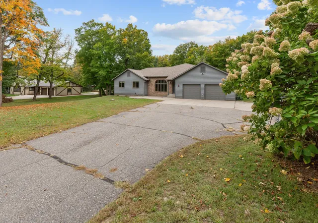 Photo 3 of Single family home for sale at 37863 186th Avenue, Avon, MN 56310 | MLS# 7151477 | Listing updated on 2026-10-07