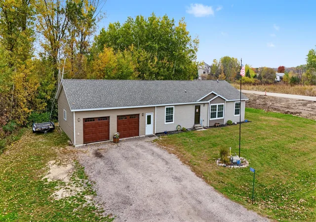 Photo 3 of Single family home for sale at 2509 Little Norway SE, Alexandria, MN 56308 | MLS# 7151498 | Listing updated on 2026-10-23