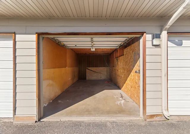 Listing Photo 4 - Condo for sale in building located at 901 11th Ave S, Hopkins, MN 55343 - Unit #5
