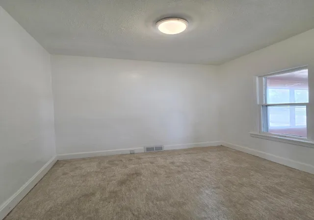 Photo 1 of Sale Pending at 1005 W Broadway St, Winona, MN 55987 | MLS# 7151503 | Listing updated on 2026-10-02
