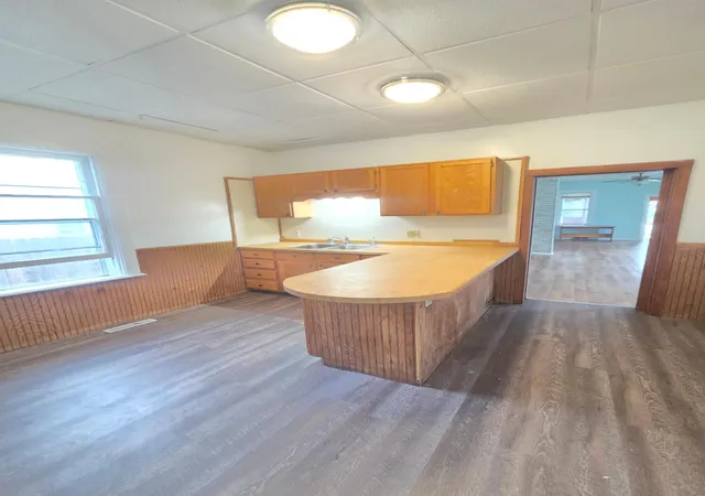 Photo 4 of Sale Pending at 1005 W Broadway St, Winona, MN 55987 | MLS# 7151503 | Listing updated on 2026-10-02