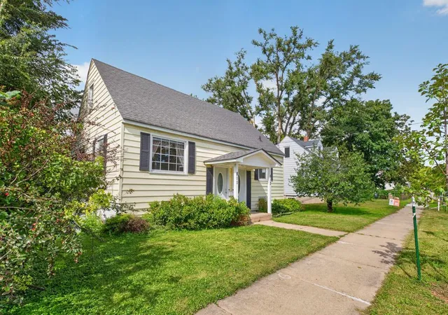 Photo 2 of Multi family home for sale at 813 4th Avenue Nw, Rochester, MN 55901 | MLS# 7151504 | Listing updated on 2026-10-02