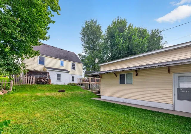 Photo 4 of House for sale at 813 4th Avenue NW, Rochester, MN 55901 | MLS# 7151504 | Listing updated on 2026-10-02