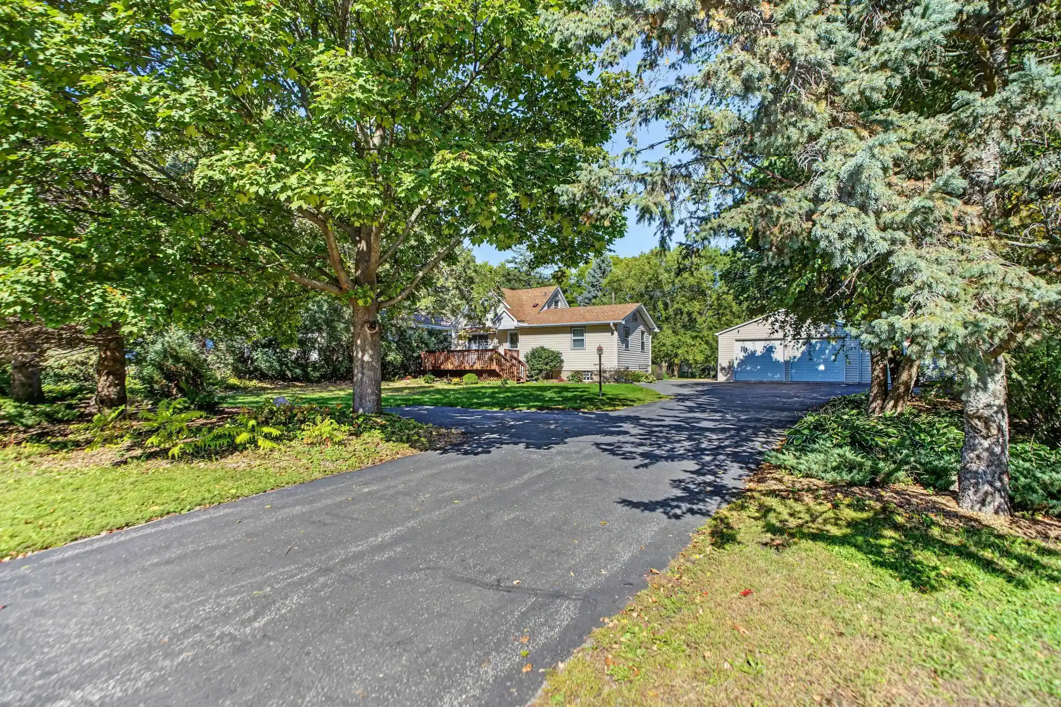 Photo 2 of Single family home for sale at 7918 Stillwater Blvd N, Saint Paul, MN 55128 | MLS# 7151505 | Listing updated on 2026-10-09