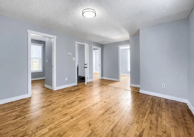 Photo 4 of House for sale at 2631 Girard Ave N, Minneapolis, MN 55411 | MLS# 7151519 | Listing updated on 2026-10-07