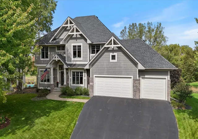 Photo 1 of Single family home for sale at 10520 Pinnacle Way, Saint Paul, MN 55129 | MLS# 7151521 | Listing updated on 2026-10-01