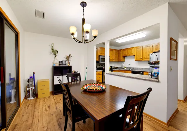 Listing Photo 2 - Condo for sale in building located at 7200 Cahill Rd, Edina, MN 55439 - Unit #106