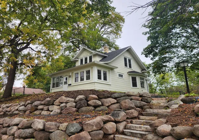 Photo 1 of Single family home for sale at 623 Iowa Ave E, Saint Paul, MN 55130 | MLS# 7151551 | Listing updated on 2026-10-08