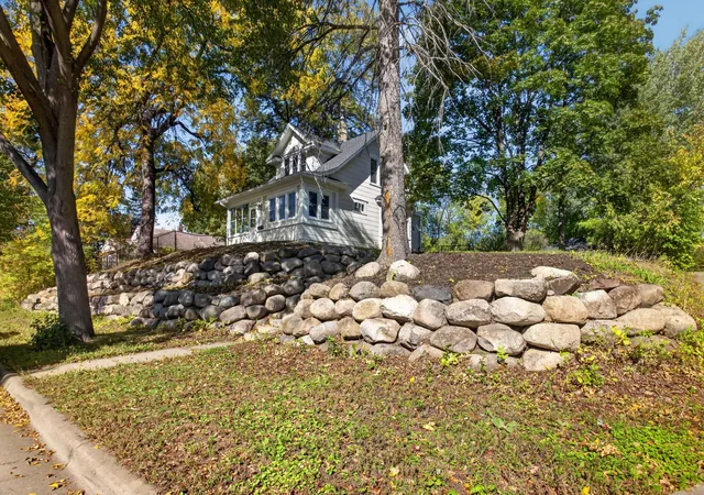 Photo 2 of Single family home for sale at 623 Iowa Ave E, Saint Paul, MN 55130 | MLS# 7151551 | Listing updated on 2026-10-08