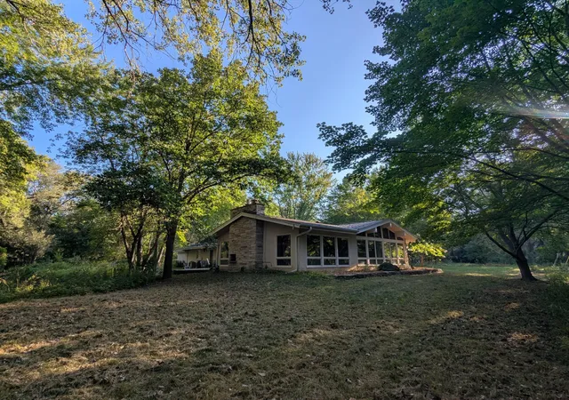 Photo 2 of Single family home for sale at 567 Rice Crk Ter Ne, Minneapolis, MN 55432 | MLS# 7151563 | Listing updated on 2026-10-01