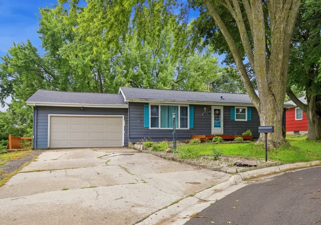 Photo 1 of Single family home for sale at 1410 Levison St, Albert Lea, MN 56007 | MLS# 7151568 | Listing updated on 2026-09-29