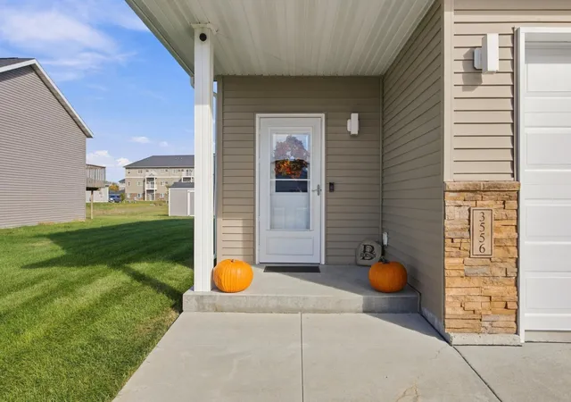 Photo 2 of Single family home for sale at 3556 17th Street S, Moorhead, MN 56560 | MLS# 7151571 | Listing updated on 2026-10-09