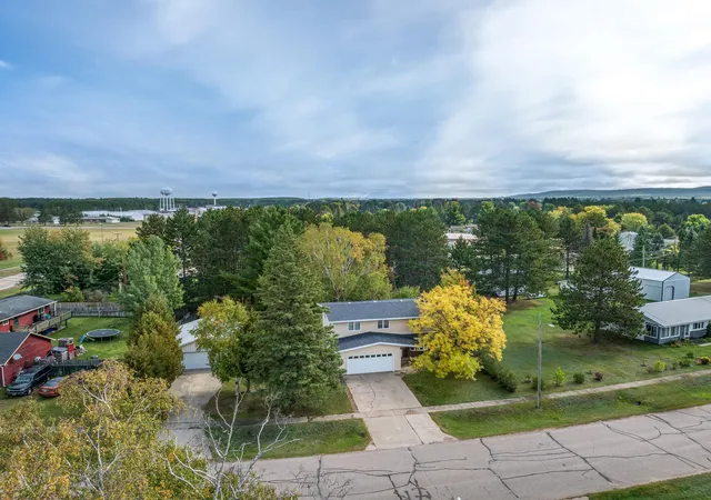 Photo 1 of Single family home for sale at 15 Locust Dr, Babbitt, MN 55706 | MLS# 7151578 | Listing updated on 2026-09-29