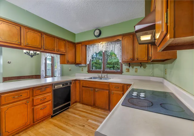 Photo 2 of Single family home for sale at 15 Locust Dr, Babbitt, MN 55706 | MLS# 7151578 | Listing updated on 2026-09-29