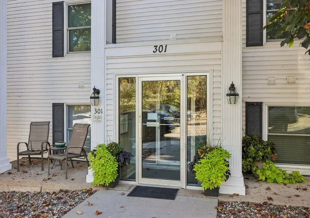 Photo 2 of Condo for sale at 301 3rd Street S #103, Stillwater, MN 55082 | MLS# 7151581 | Listing updated on 2026-10-23