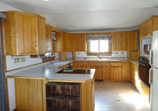 Photo 2 of Single family home for sale at 434 Lake St S, Long Prairie, MN 56347 | MLS# 7151595 | Listing updated on 2026-10-08