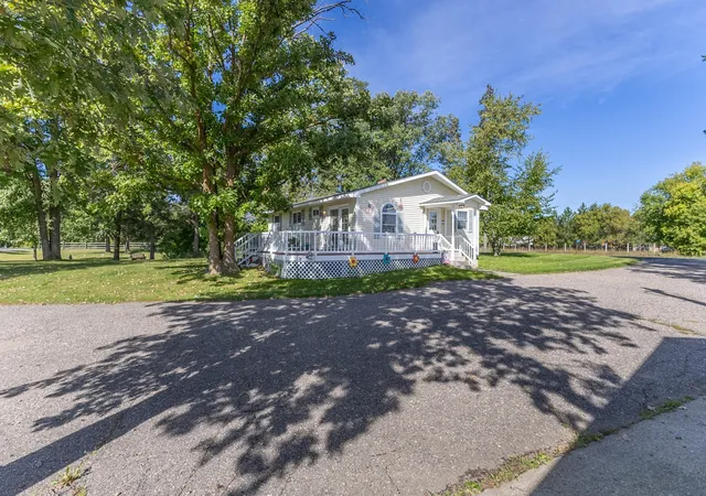 Photo 2 of Single family home for sale at 2422 Sumac Rd Ne, Bemidji, MN 56601 | MLS# 7151598 | Listing updated on 2026-10-01